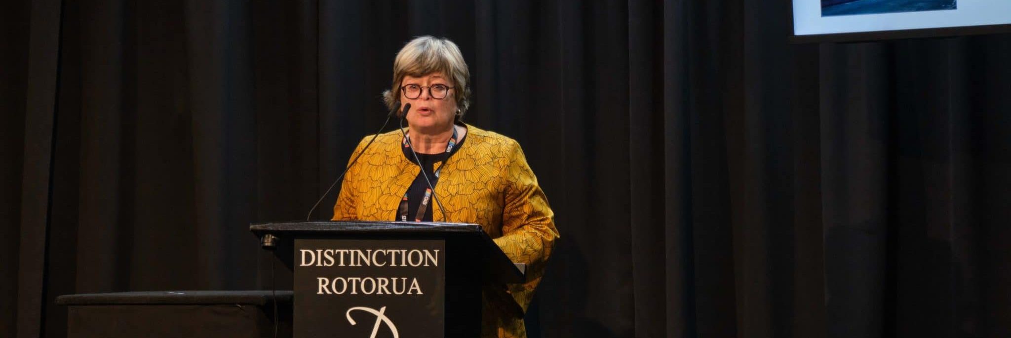 Linda Lodetti Speaking at NZIQS (1)
